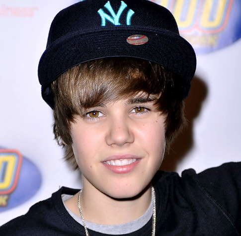 justin bieber new haircut 2010 december. Justin Bieber New Hair Style