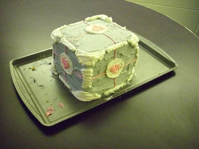 Companion Cube Birthday Cake - Looks Delish