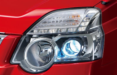 2011 Nissan X-Trail Front Light