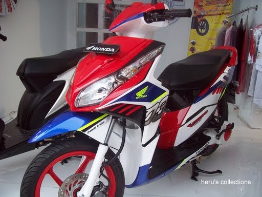 Gambar Modif motor Honda Vario CBS Tecno 2010 combi brake 