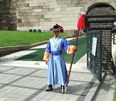 The Korean Culture Center - Dangpa traditional Korean weapon photos