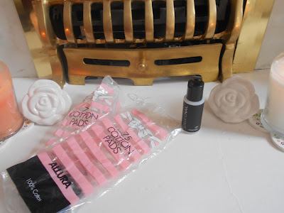 Allura Cotton Pads and Sensational Gel Cleanser