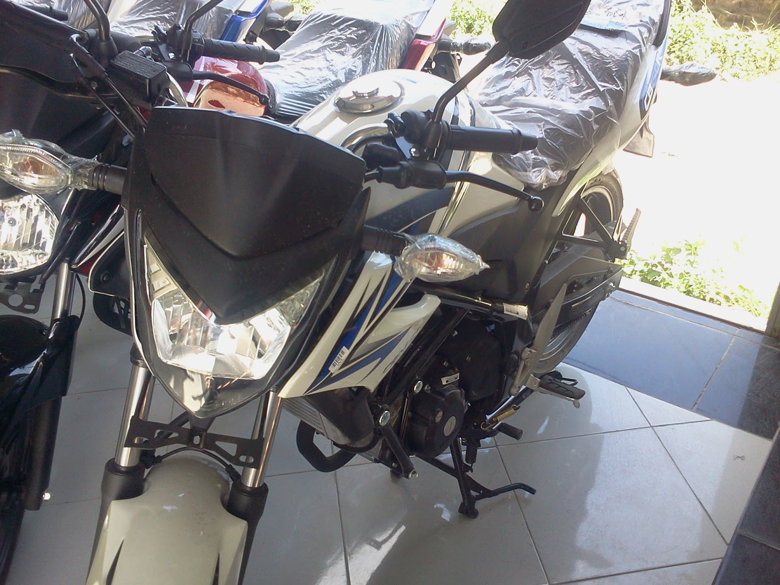 CB150R SAAT KU JAMAH ENGKAU Motor Model Terbaru