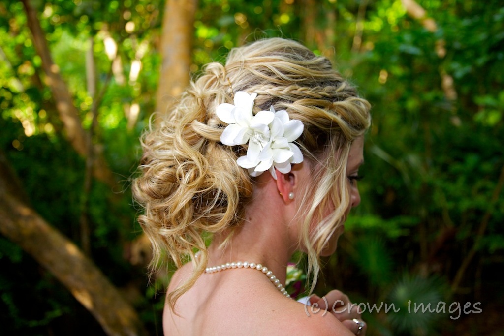 Hairstyles  Weddings on The Perfect Way To Wear Your Hair To A Beach Wedding On St  John