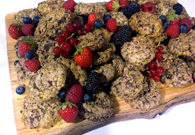 Pistachio chocolate truffle-cookies