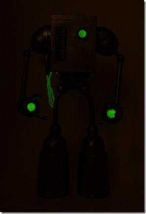 mikeslobot_mechanobot_glow1