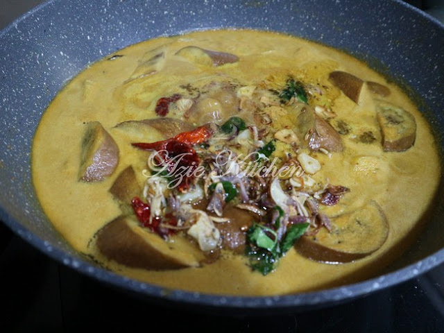 Gulai Ikan Kering Tumis Darat - Azie Kitchen