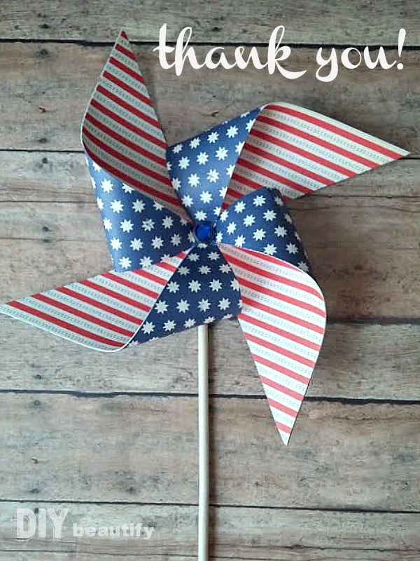 Learn how to make these awesome Patriotic Pinwheels in just a few simple steps! Find the tutorial at DIY beautify!