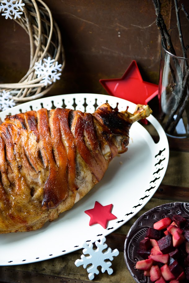 Cider & clove glazed ham with apple & beetroot salad – Christmas is coming