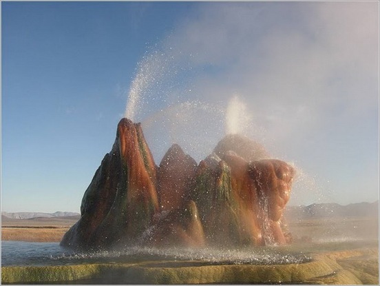 Fly Geyser in Black Rock Desert 10