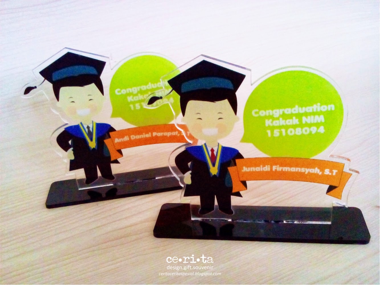 Ce.ri.ta: Kado Wisuda: Mini Plakat, Imut, Unik dan Menarik!