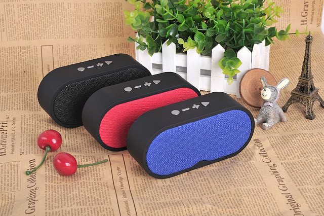 F3 Cloth Portable Wireless Bluetooth Speaker Bass TF Card Noise Cancelling Headset Speaker With Mic