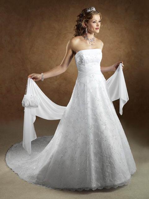 Labels: luxury wedding dress