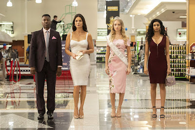 Queen America Series Cast Image 1