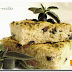 FOCACCIA DE SALVIA Y OLIVAS NEGRAS