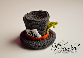 Krawka: Crazy cute crochet pattern for little Mad Hatter's hat - hair accesory