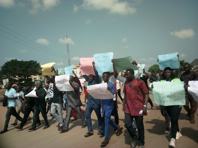 Why Angry Okigwe Youths Storm Imo INEC Office