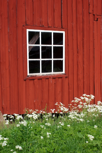 En liten fönstertitt.