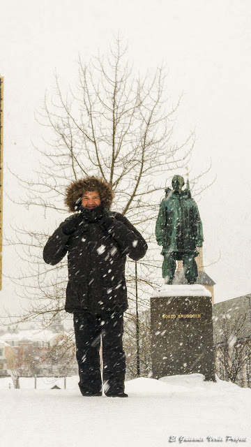 Estatua de Amundsen, Tromsø - Noruega, por El Guisante Verde Project