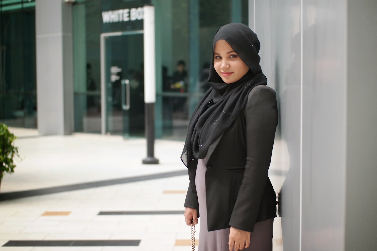 Aishah Amin The Hijab Diaries Nora Danish X Fashion Valet Raya