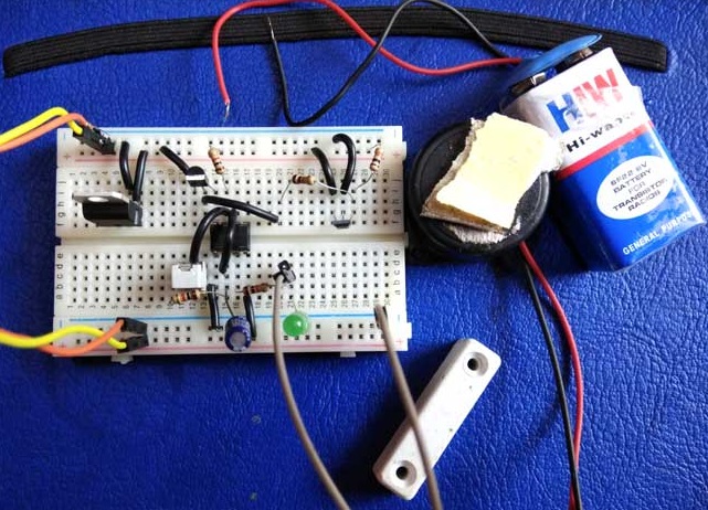 Tutorial Membuat Rangkaian Sirkuit Alarm  Pintu  Magnetik 