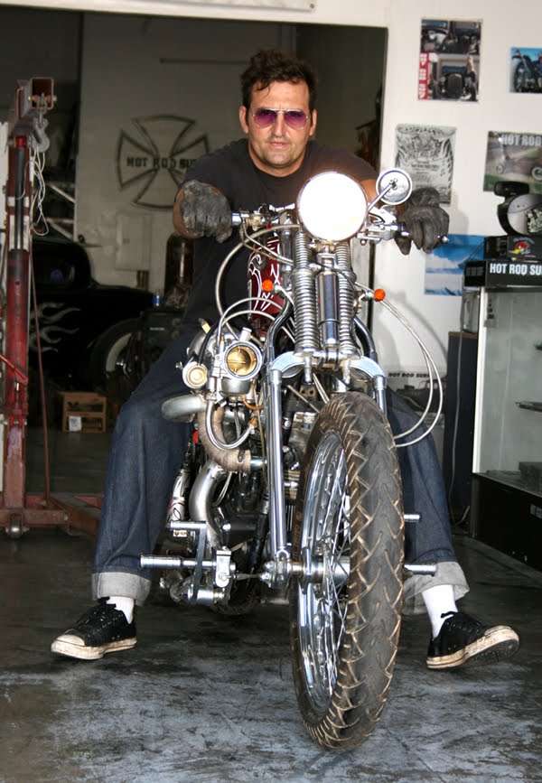 Found this awesome motorcycle on the net It s called The Hot Rod Surf 