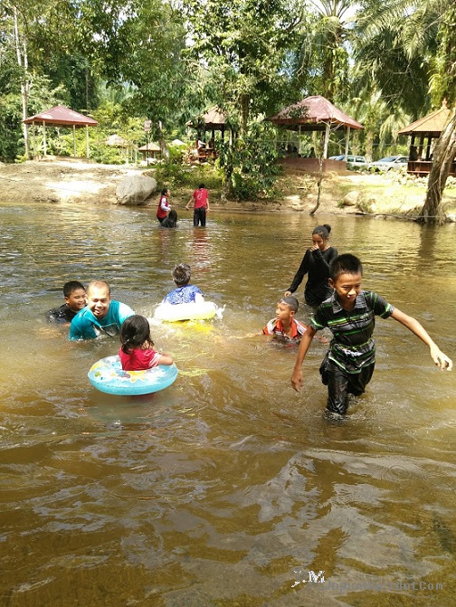 Jalan raya sakan dari KL, Penang turun ke Perak