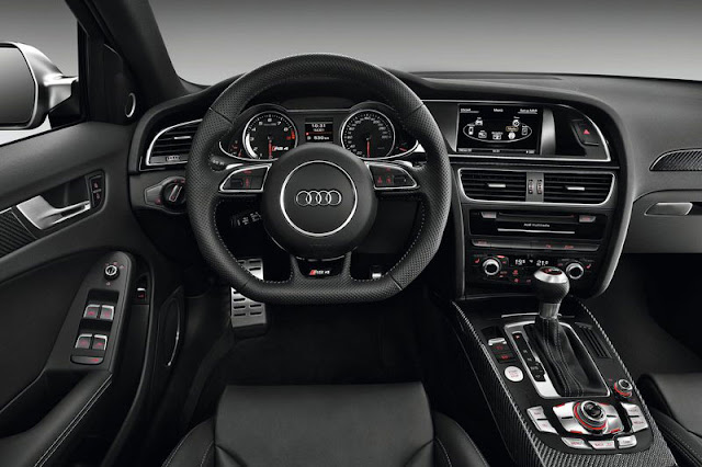 2013 Audi RS4 Avant Front Interior