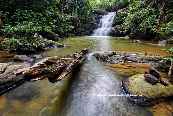 [http://FindWisata.blogspot.com] Berwisata Ke Pemandian Alam Air Terjun Berambai Samarinda 