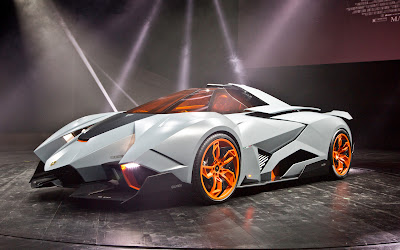 Lamborghini on Lamborghini   Egoista   Un Plaisir En Solo Pour Les 50 Ans De La