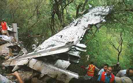 Foto Korban Sukhoi Superjet 100 Gunung Salak