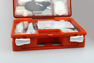 Safety Kit for First Aid in Hindi । प्राथमिक उपचार हेतु सुरक्षा किट सामग्री
