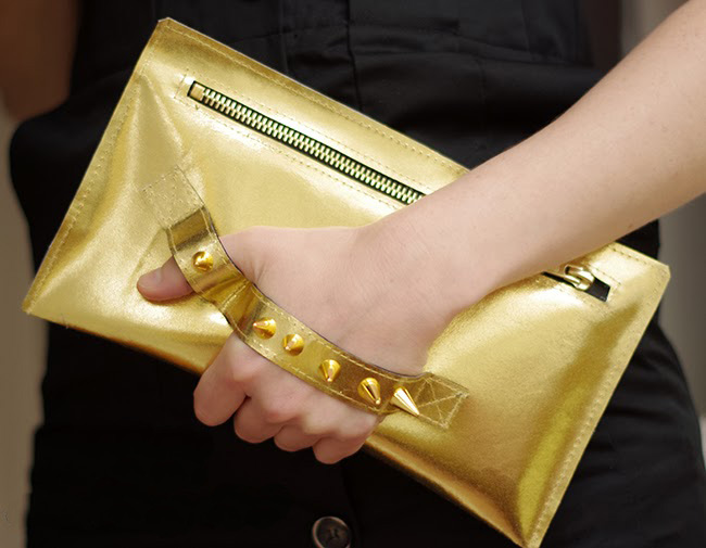 Hand Strap Clutch Bag Tutorial ~ DIY Tutorial Ideas!