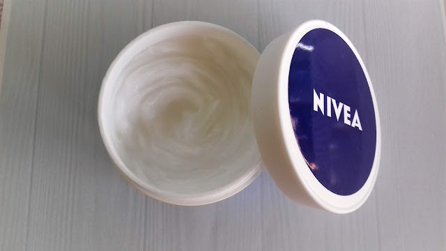 Nivea care lekki krem odżywczy