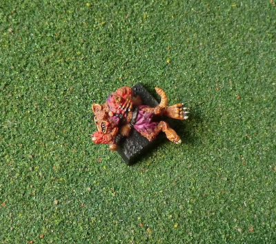 Skaven 074406/14 Wounded Skaven Casualty Old 