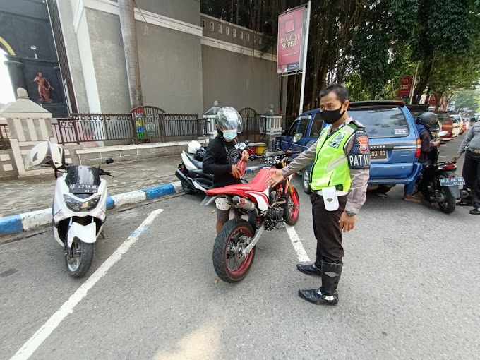 POLISI TINDAK TEGAS KENALPOT BRONG YANG TAK SESUAI SPEKTEK