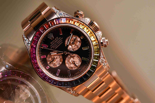 The Replica Rolex Cosmograph Daytona Oyster Perpetual Rainbow 40mm Everose Gold Watch 3