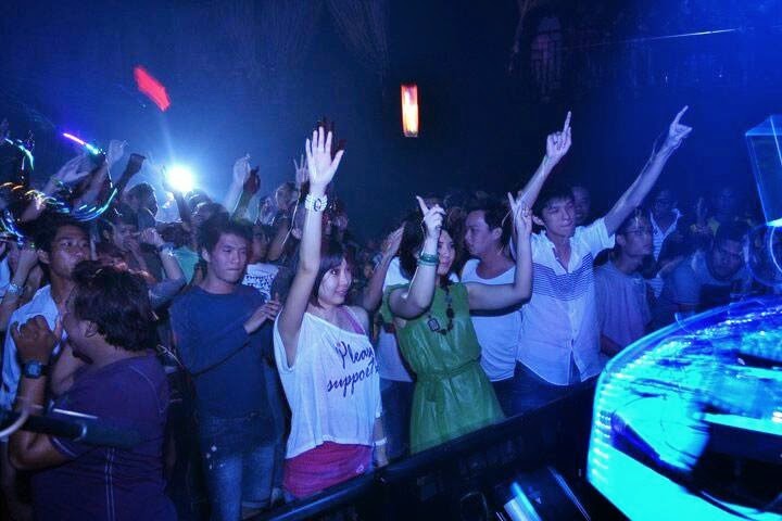 Kuta Nightlife : Sky Garden 61 Legian Bali