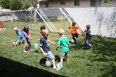  Halloween Battle of the Balloons is the game in which players will race to pop the balloons tied to the ankles of the other guests.