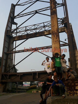 Jembatan Petekan Surabaya Jawa Timur