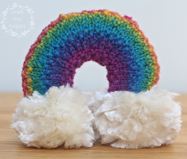 Rainbow Yarn Pom Poms by Creatology™