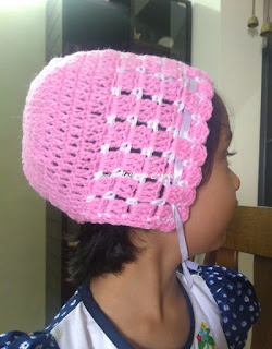 free crochet pattern from Sweet Nothings Crochet , free crochet pattern for a bonnet, Ideas to make it for an older child,