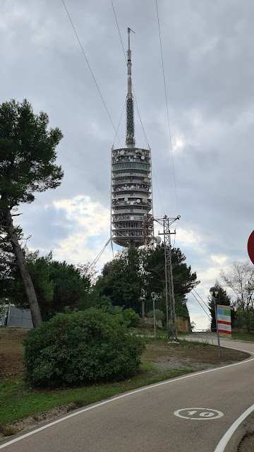 New in barcelona: Walk to the Tibidabo