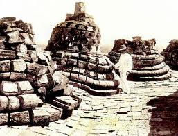 History of the world's grandest temples (Borobudur)