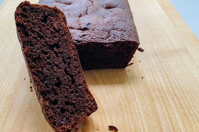 Healthy, nutritious, and easy-to-make chocolate cake!