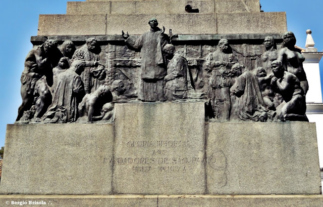 Close-up do Painel a Primeira Missa - Centro Histórico de São Paulo