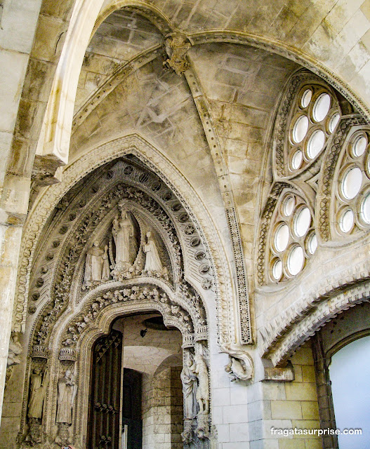 Claustro da Basílica da Sagrada Família em Barcelona