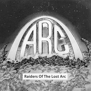 Το τραγούδι των ARC "War of the Ring" από το album "Raiders of the Lost Arc"