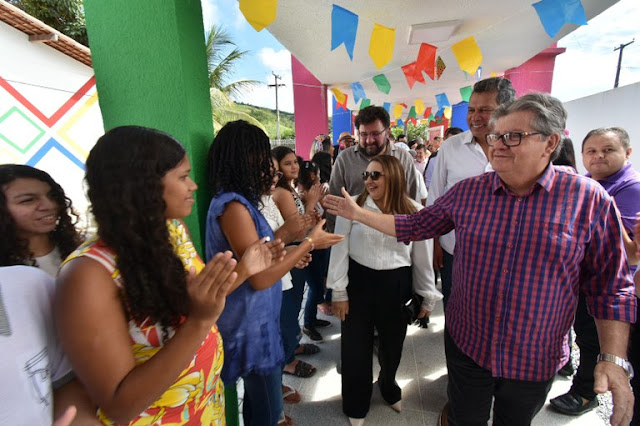 João Azevêdo entrega escola em Borborema e destaca investimentos em obras na região do Brejo