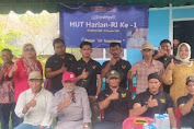 Dalam rangka menyambut HUT Harian-RI KE-1, Crew Harian-RI Berbagi Sesama dengan Membagikan Sembako Kepada Masyarakat Kurang Mampu serta Melakukan Zikir dan Do'a Bersama dengan Masyarakat Perumnas Ujong Batee dan Aceh Relif